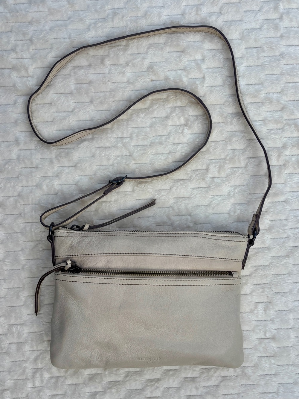Margot New York Cream Leather Double Zip Crossbody Bag Adjustable Strap EUC